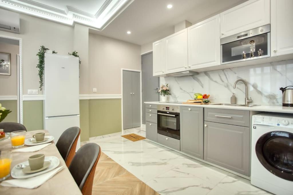 Charming Apart New 2 Bedrooms With Aircon Paris Exterior foto